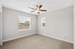 4042 Westbourne Cir, Sarasota, FL 34238 - Photo 39