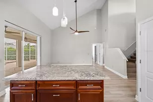 4042 Westbourne Cir, Sarasota, FL 34238 - Photo 19