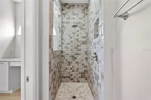 4042 Westbourne Cir, Sarasota, FL 34238 - Photo 27
