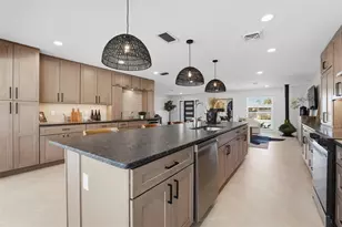 501 65th St, Holmes Beach, FL 34217 - Photo 21
