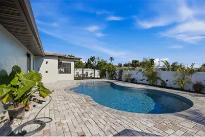 501 65th Street, Holmes Beach, FL 34217 - Photo 51