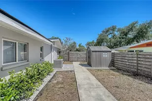 2614 Croton Ave, Sarasota, FL 34239 - Photo 37