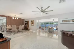 2614 Croton Ave, Sarasota, FL 34239 - Photo 9