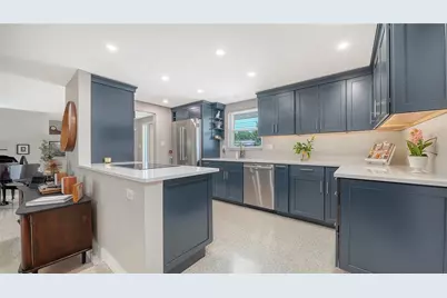 2614 Croton Avenue, Sarasota, FL 34239 - Photo 15
