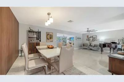 2614 Croton Avenue, Sarasota, FL 34239 - Photo 7