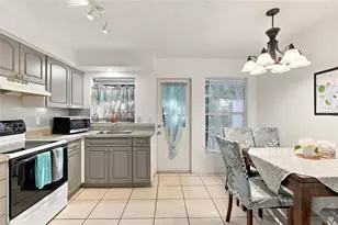 4001 Groveland Ave, Sarasota, FL 34231 - Photo 11