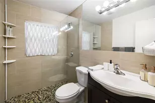 4001 Groveland Ave, Sarasota, FL 34231 - Photo 33