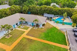 4001 Groveland Ave, Sarasota, FL 34231 - Photo 71