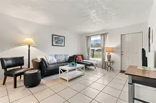 4001 Groveland Ave, Sarasota, FL 34231 - Photo 5