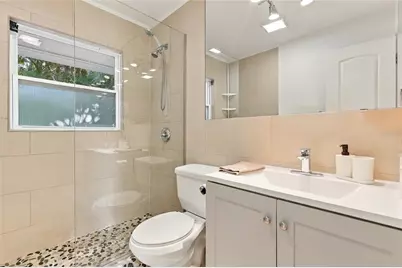 4001 Groveland Avenue, Sarasota, FL 34231 - Photo 17