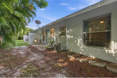 4001 Groveland Avenue, Sarasota, FL 34231 - Photo 3