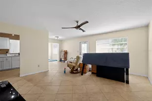 2201 Holkham Pl, Sun City Center, FL 33573 - Photo 9