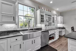 156 Bishopscourt Rd, Osprey, FL 34229 - Photo 33