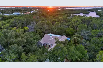 156 Bishops Court Road, Osprey, FL 34229 - Photo 3