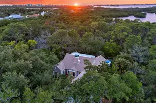 156 Bishopscourt Rd, Osprey, FL 34229 - Photo 3