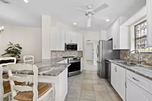 5967 Benevento Dr, Sarasota, FL 34238 - Photo 5