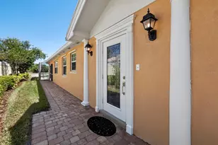 5967 Benevento Dr, Sarasota, FL 34238 - Photo 3