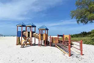6921 Holmes Blvd, Holmes Beach, FL 34217 - Photo 37