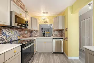 6921 Holmes Blvd, Holmes Beach, FL 34217 - Photo 13