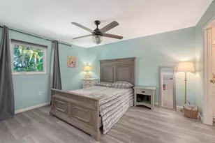 6921 Holmes Blvd, Holmes Beach, FL 34217 - Photo 15