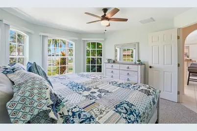 4925 Sorrento Court, Cape Coral, FL 33904 - Photo 23