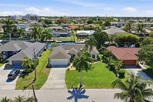 4925 Sorrento Ct, Cape Coral, FL 33904 - Photo 5