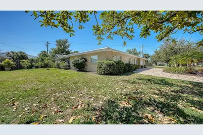 3537 S School Avenue, Sarasota, FL 34239 - Photo 7