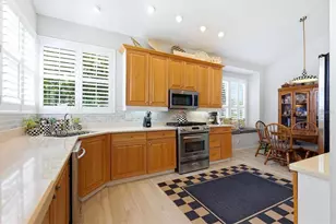 8025 Hampton Ct, University Park, FL 34201 - Photo 11