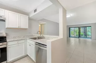 1720 Glenhouse Dr, Sarasota, FL 34231 - Photo 3