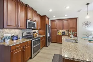 395 Aruba Cir, Bradenton, FL 34209 - Photo 29