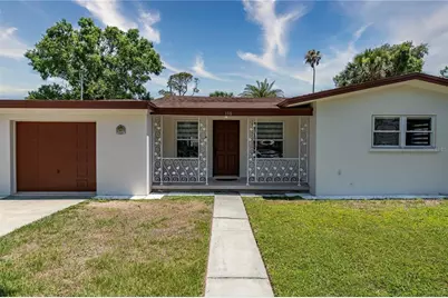 138 Pearl Avenue, Sarasota, FL 34243 - Photo 1