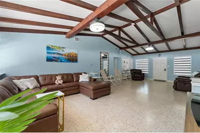138 Pearl Avenue, Sarasota, FL 34243 - Photo 5