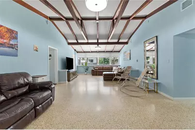 138 Pearl Avenue, Sarasota, FL 34243 - Photo 3