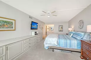 2425 Gulf Of Mexico Dr, Longboat Key, FL 34228 - Photo 11