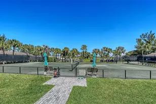2425 Gulf Of Mexico Dr, Longboat Key, FL 34228 - Photo 29
