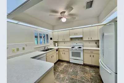 3610 Garden Lakes Ivy, Bradenton, FL 34203 - Photo 11