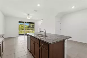 8652 Milestone Dr, Sarasota, FL 34238 - Photo 15