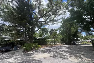 3520 19th St E, Bradenton, FL 34208 - Photo 31