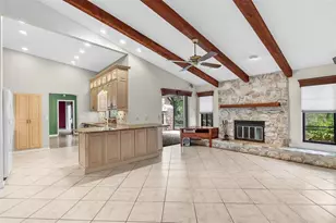 4587 Friar Tuck Ln, Sarasota, FL 34232 - Photo 9