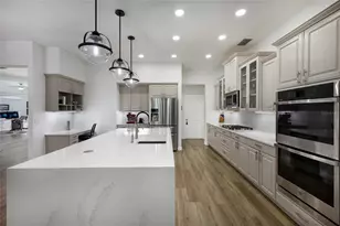 8009 Royal Birkdale Cir, Lakewood Ranch, FL 34202 - Photo 21