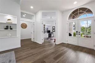 8009 Royal Birkdale Cir, Lakewood Ranch, FL 34202 - Photo 11