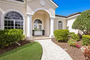 8009 Royal Birkdale Cir, Lakewood Ranch, FL 34202 - Photo 7