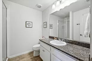 5721 Silverbridge Trl, Bradenton, FL 34211 - Photo 23