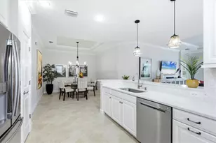 5819 Cavano Dr, Sarasota, FL 34231 - Photo 19