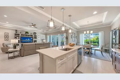 7724 Sandhill Lake Drive, Sarasota, FL 34241 - Photo 15
