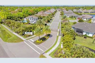 7724 Sandhill Lake Drive, Sarasota, FL 34241 - Photo 47