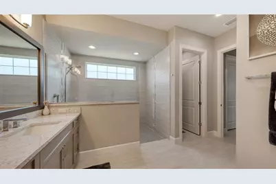 7724 Sandhill Lake Drive, Sarasota, FL 34241 - Photo 27