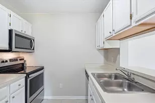 4033 Crockers Lake Blvd, Sarasota, FL 34238 - Photo 11