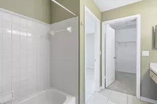 4033 Crockers Lake Blvd, Sarasota, FL 34238 - Photo 17