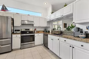 7607 Preserves Ct, Sarasota, FL 34243 - Photo 7